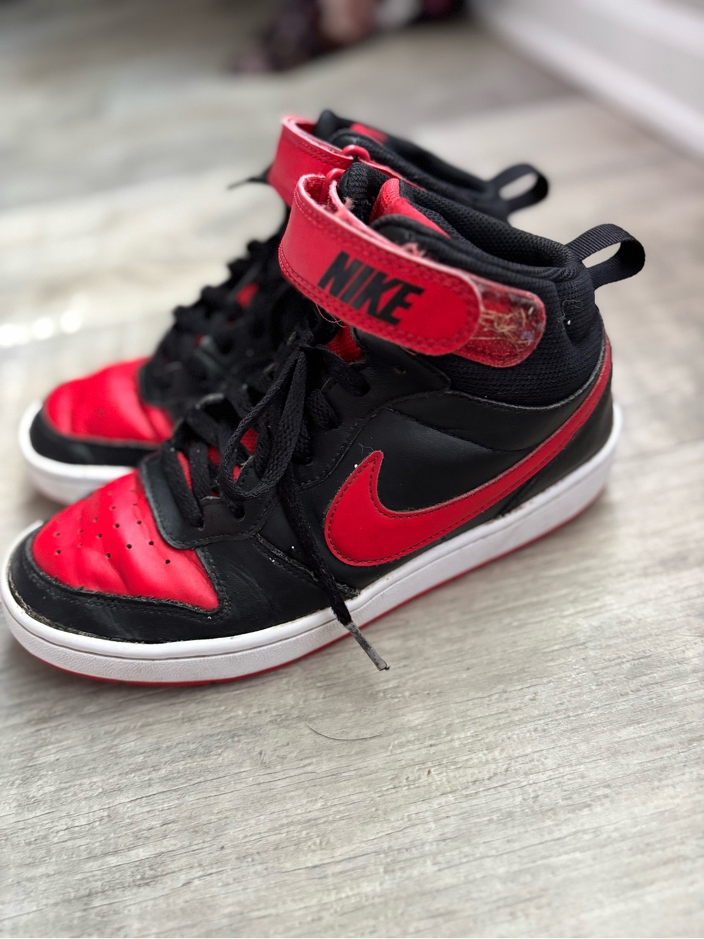 Nike Court Borough Mid 2 Size US 5Y Youth Red/Black-098